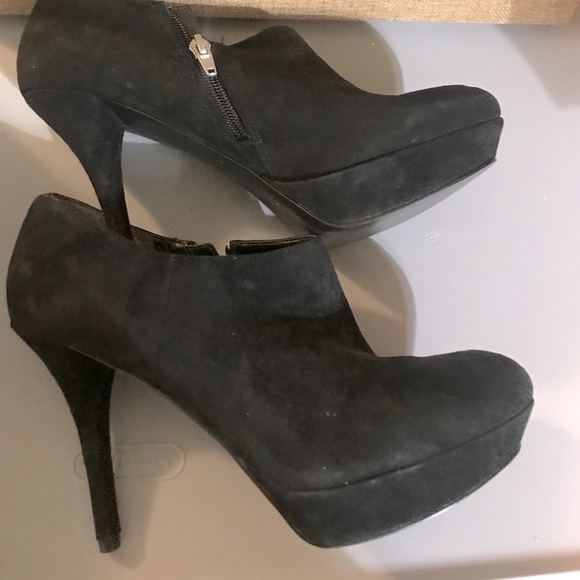 Marc Fisher black suede look round toe platform stiletto ankle booties size 10‎ - Picture 11 of 12